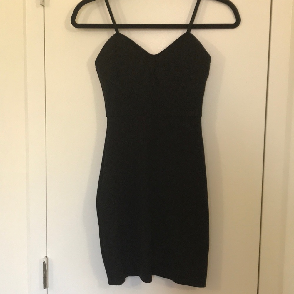Aritzia Sunday Best black ribbed dress in small